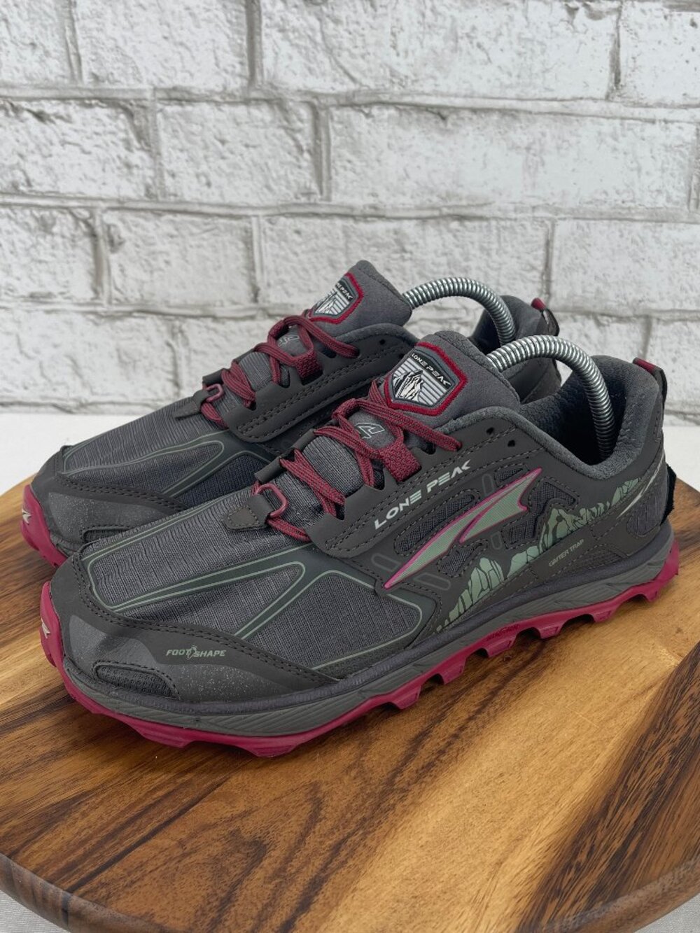 Altra Lone Peak 4.0 Gray Raspberry Trail Running Shoes Womens Sz. 9.5 AFW1855F-6